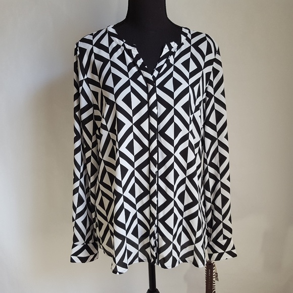 Dana Buchman Shirt Career - Picture 2 of 8